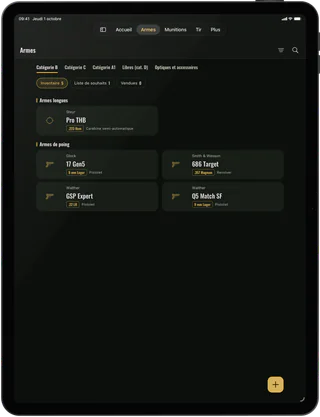 La liste des armes sur iPad, groupée en armes de poing et armes d’épaule, chacune avec son calibre et son mécanisme
